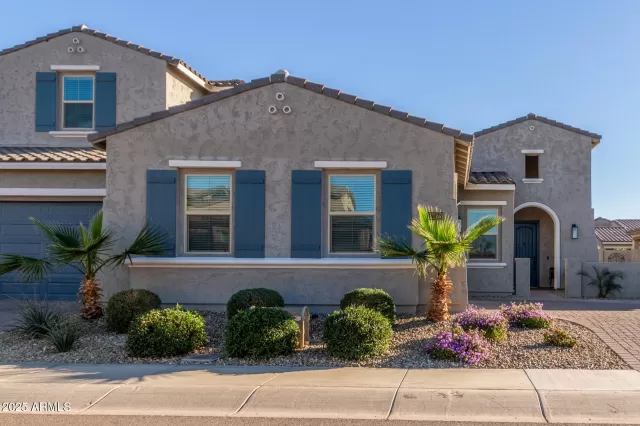 MLS: 6826937 Condo For Sale