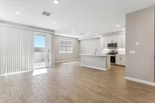 Photo #3: 6827062 Listing 