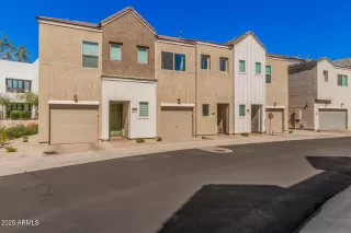 Photo #2: 6827126 Listing