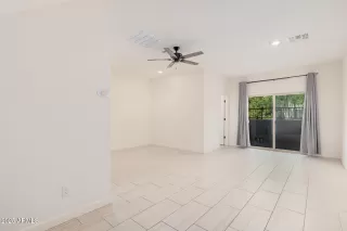 Photo #5: 6827126 Listing