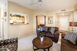 Photo #6: 6827144 Listing 