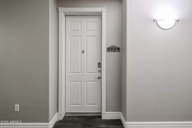 MLS: 6827147 Condo For Sale