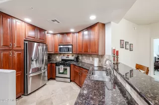 Photo #3: 6827147 Listing 