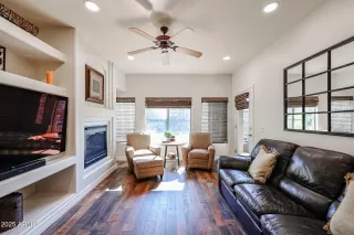 Photo #6: 6827147 Listing 