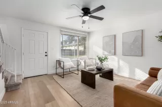 Photo #6: 6827153 Listing