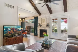 Photo #3: 6827591 Listing