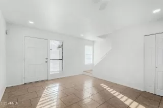 Photo #4: 6827624 Listing