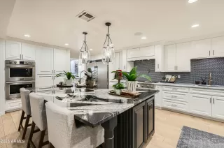 Photo #5: 6827701 Listing 