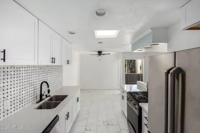 MLS: 6827837 Condo For Sale