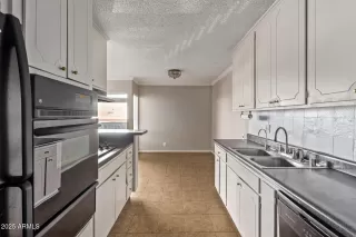 Photo #2: 6827841 Listing