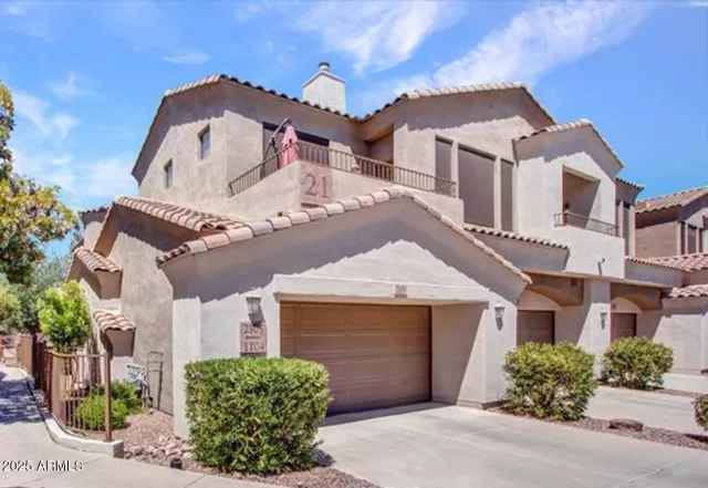 MLS: 6827987 Condo For Sale