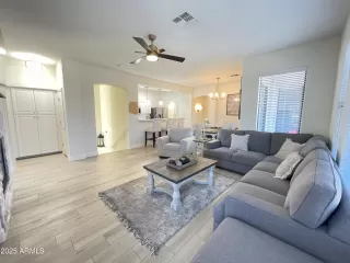 Photo #2: 6827987 Listing