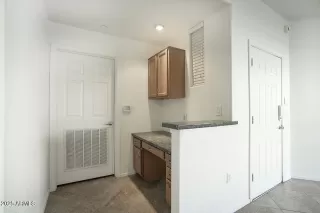 Photo #4: 6828083 Listing