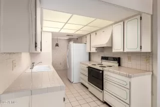 Photo #4: 6828168 Listing