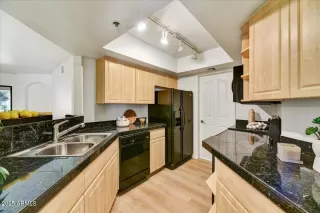 Photo #6: 6828256 Listing 