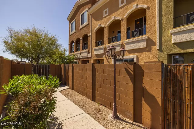 MLS: 6828291 Condo For Sale