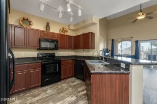 Photo #5: 6828291 Listing 