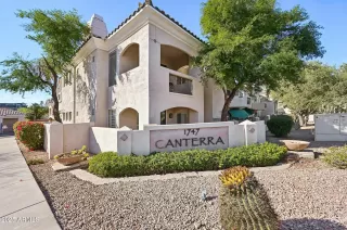 Photo #1: 6828339 Listing