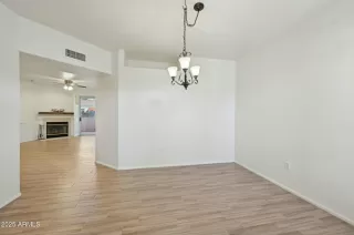 Photo #6: 6828339 Listing