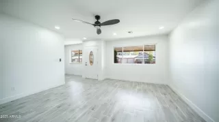 Photo #3: 6828343 Listing 