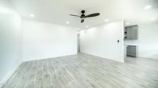 Photo #4: 6828343 Listing 