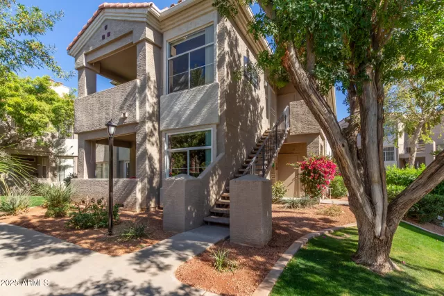 MLS: 6828353 Condo For Sale