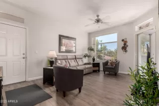 Photo #3: 6828353 Listing