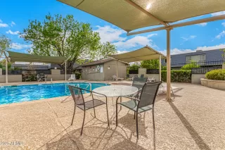 Photo #6: 6828384 Listing 