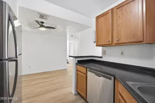 Photo #5: 6828749 Listing