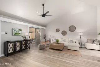 Photo #1: 6828758 Listing 