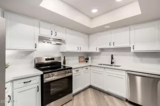 Photo #6: 6828758 Listing 