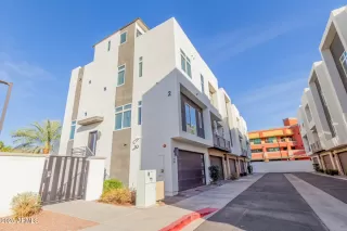 Photo #3: 6828795 Listing