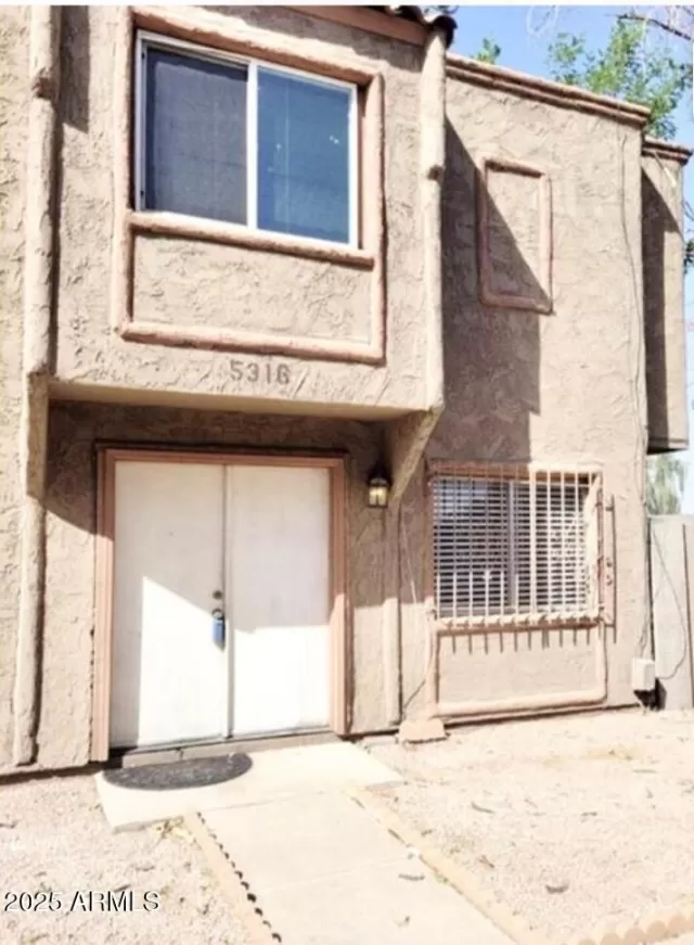 MLS: 6828964 Condo For Sale