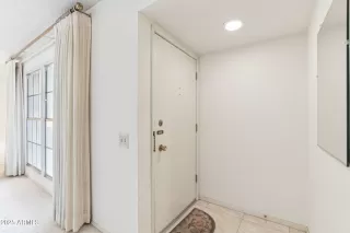 Photo #2: 6829146 Listing