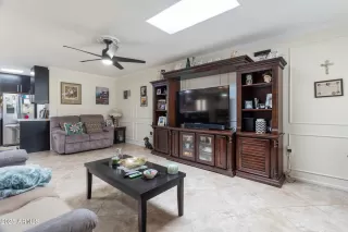 Photo #4: 6829539 Listing