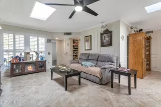 Photo #5: 6829539 Listing