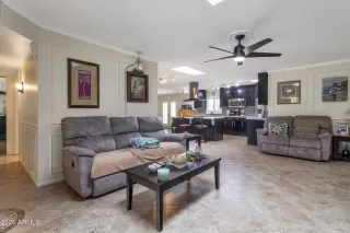 Photo #6: 6829539 Listing