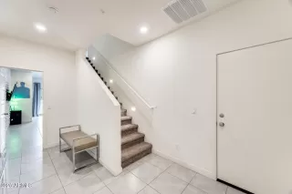 Photo #6: 6829778 Listing 