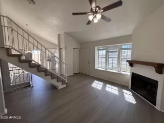 Photo #5: 6829883 Listing