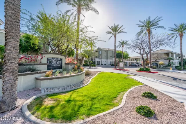 MLS: 6829899 Condo For Sale