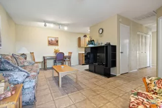 Photo #2: 6829925 Listing 