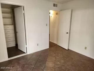 Photo #3: 6829940 Listing 