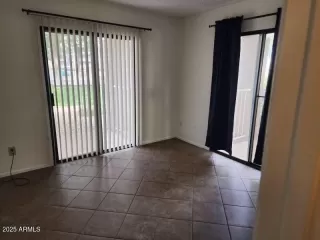 Photo #4: 6829940 Listing 