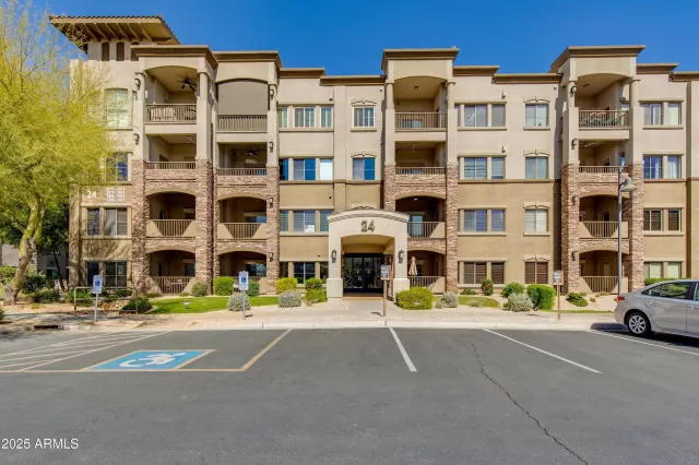 MLS: 6830123 Condo For Sale