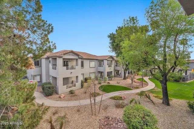 MLS: 6830295 Condo For Sale