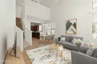 Photo #3: 6830340 Listing