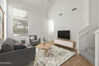 Photo #5: 6830340 Listing