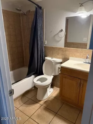 Photo #5: 6830372 Listing