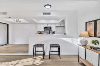 Photo #3: 6830513 Listing