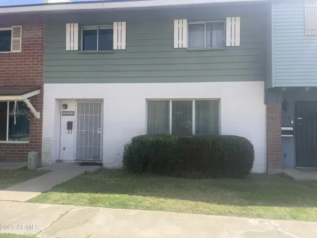 MLS: 6830879 Condo For Sale